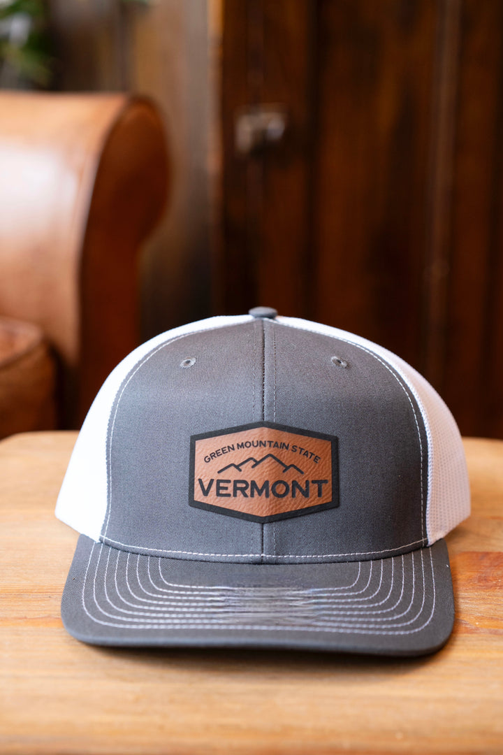 Vermont Mansfield Snapback, charcoal/white