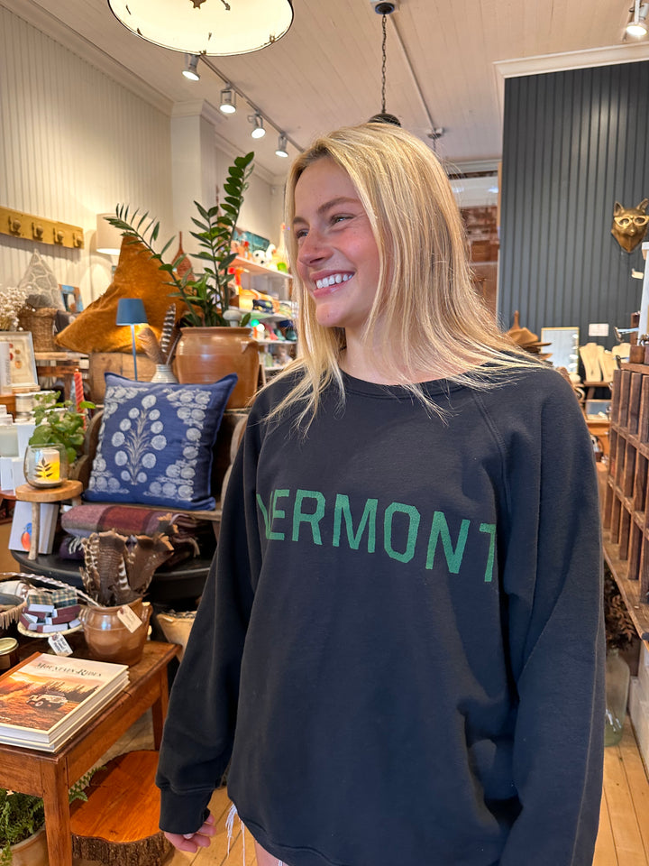 VERMONT Sweatshirt, Retro Brand Black Label