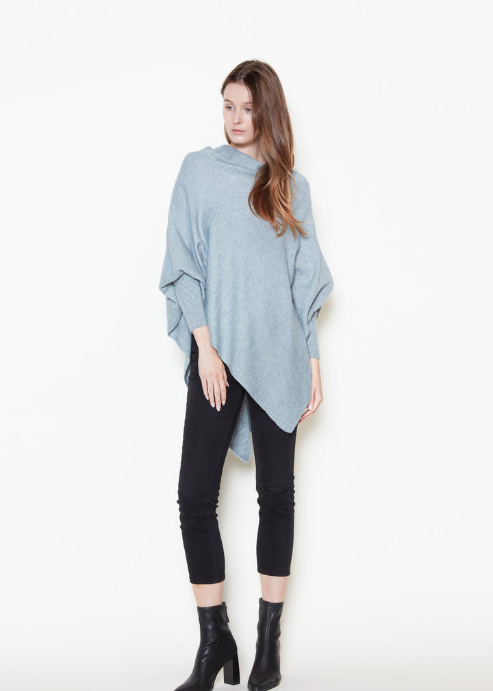 Triangle Poncho with Sleeves, blue