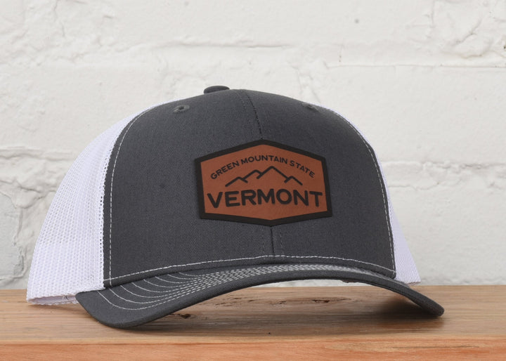 Vermont Mansfield Snapback, charcoal/white