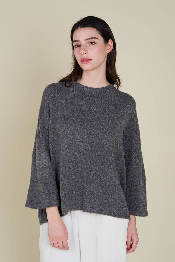41781 - 3/4 SLEEVE SWEATER TOP