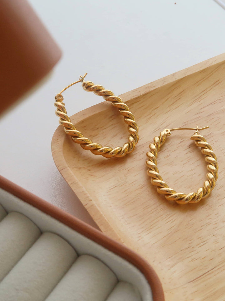 18K Gold Plated Twisted Oval Hoop Earring